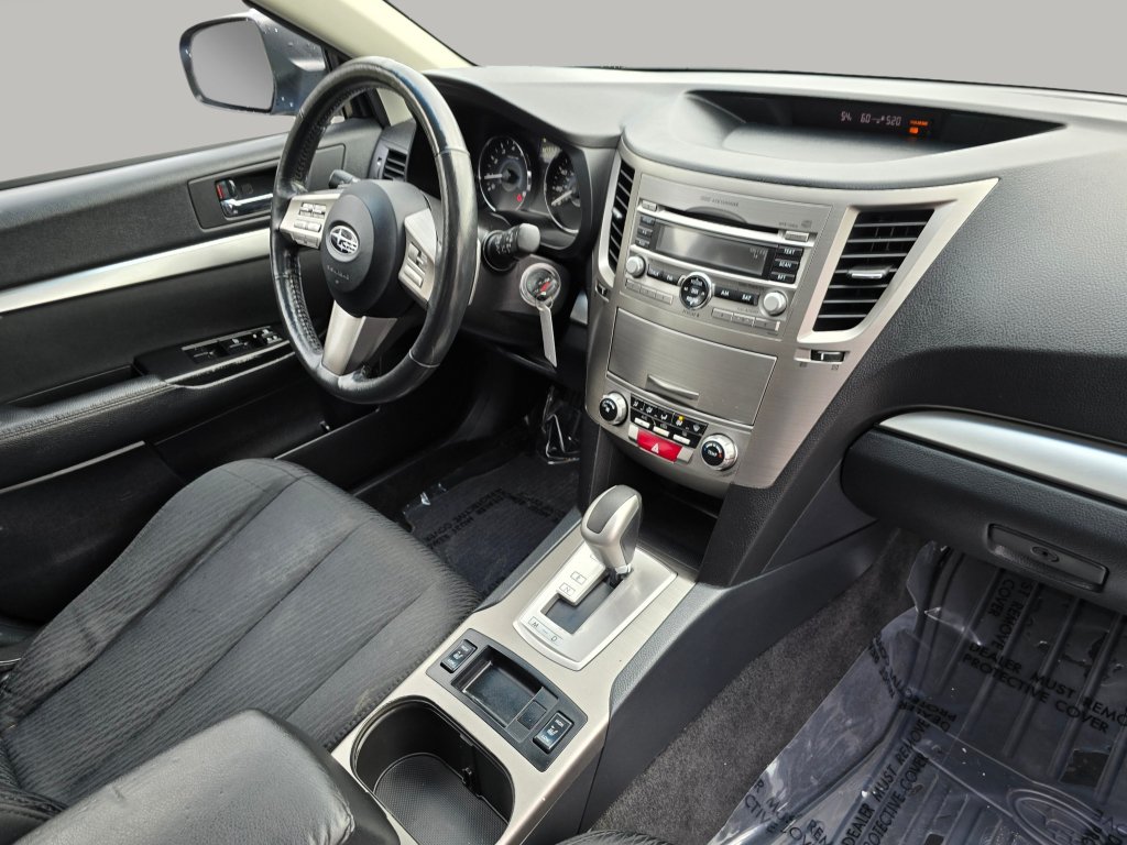 Used 2010 Subaru Outback 2.5i Premium AWD/4WD image 25