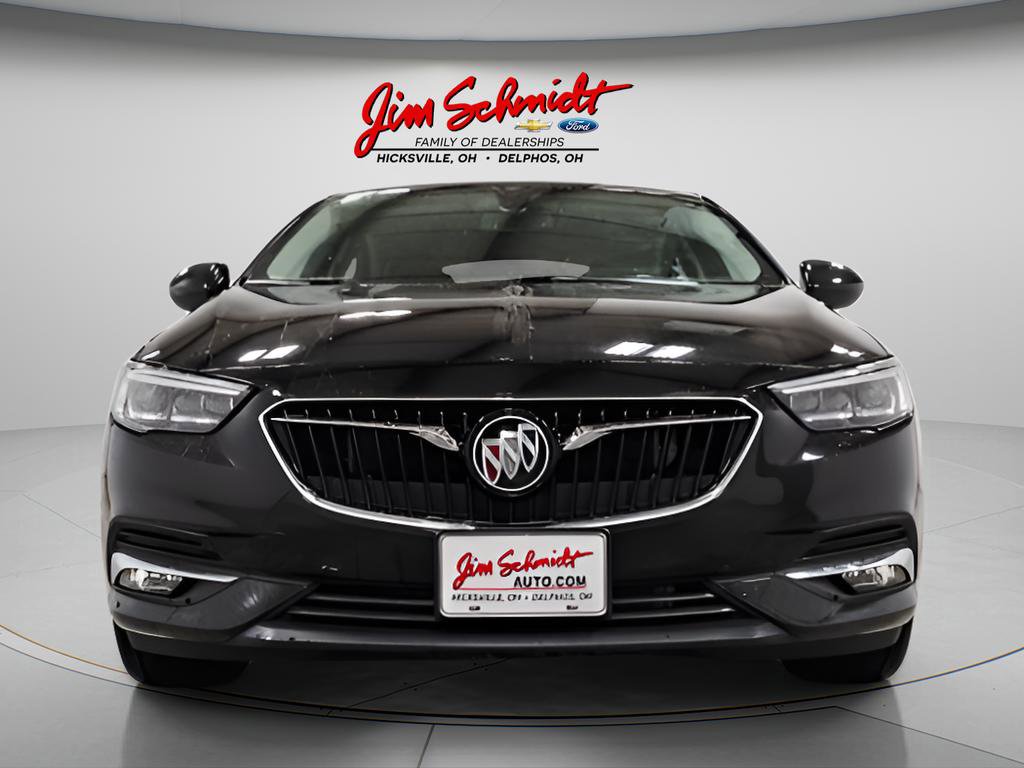 Used 2019 Buick Regal Essence w/ Driver Confidence Package I FWD image 2
