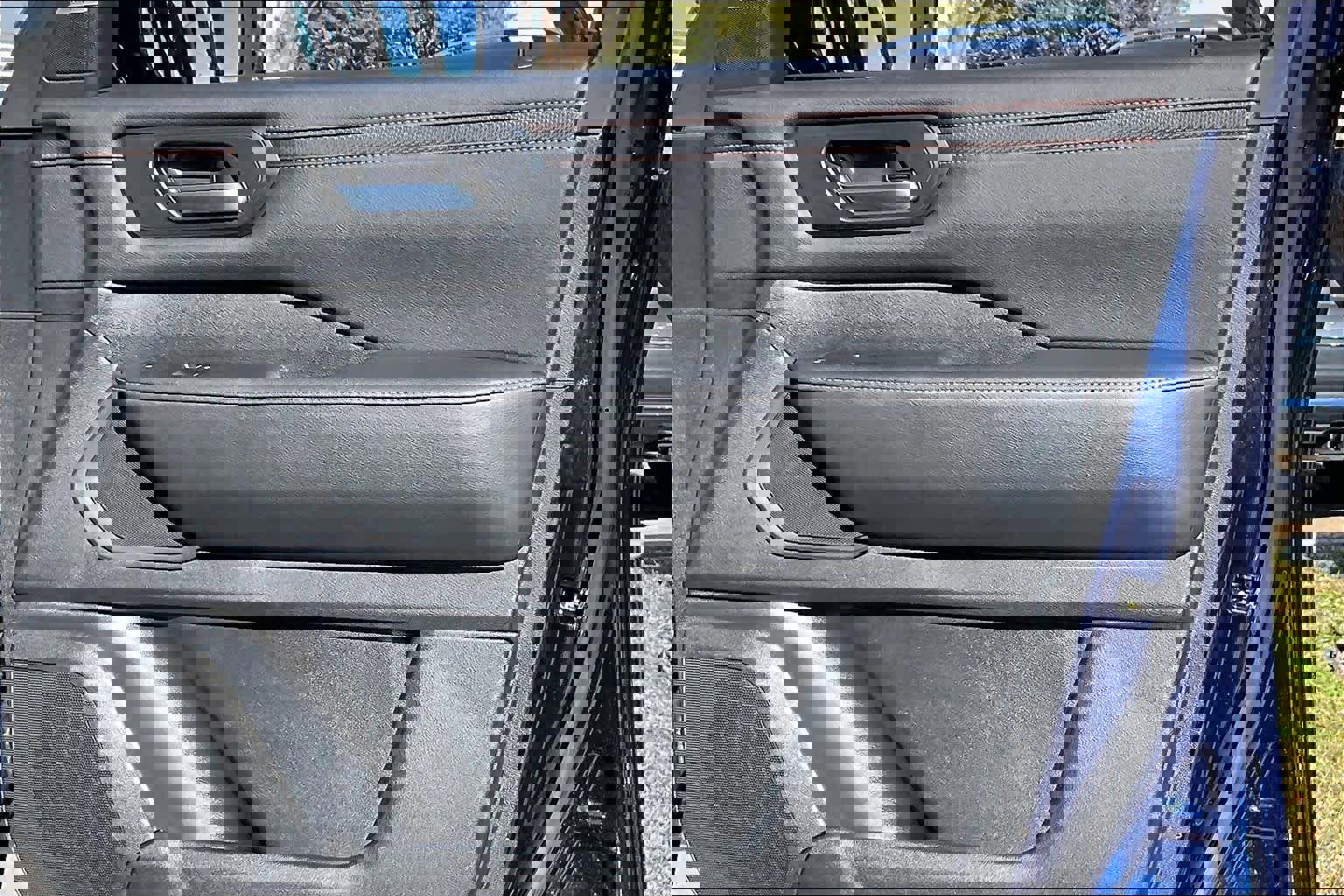 Certified 2025 Nissan Armada PRO-4X w/ Pro-4X Premium Package image 23