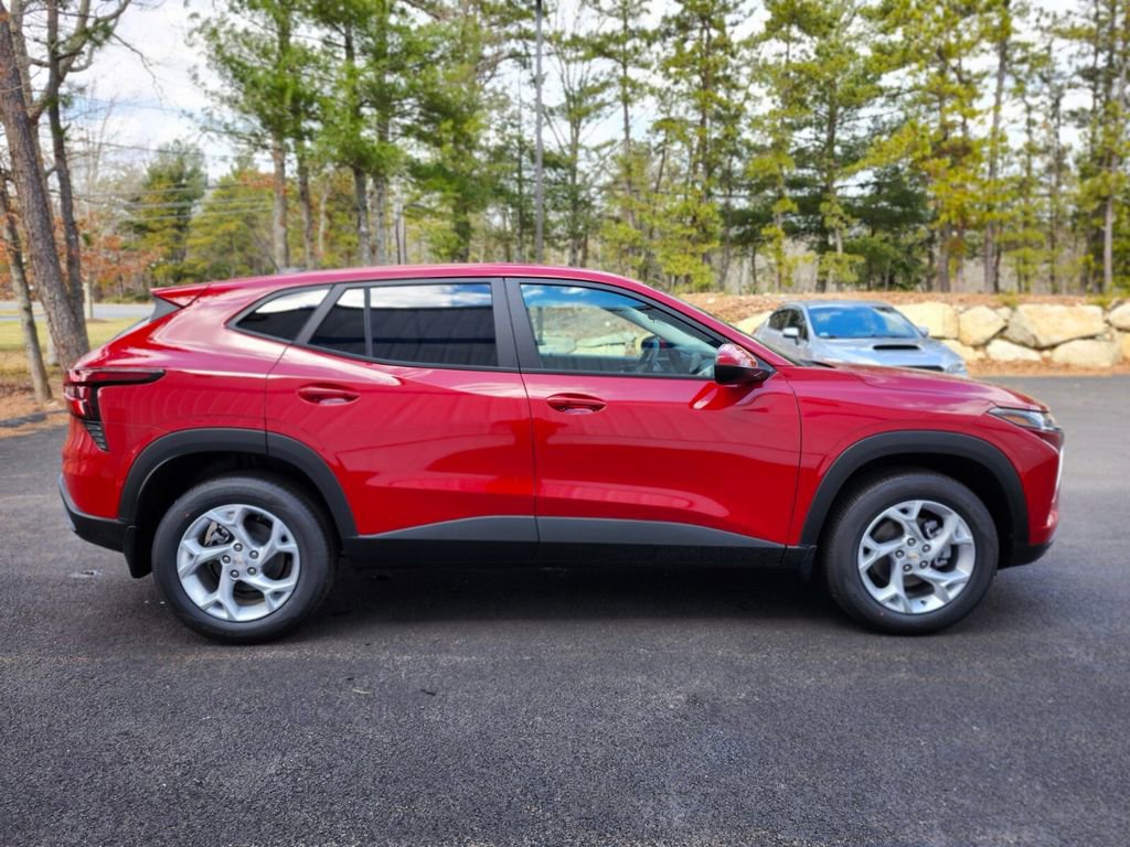 New 2026 Chevrolet Trax LS w/ LS Convenience Package image 6