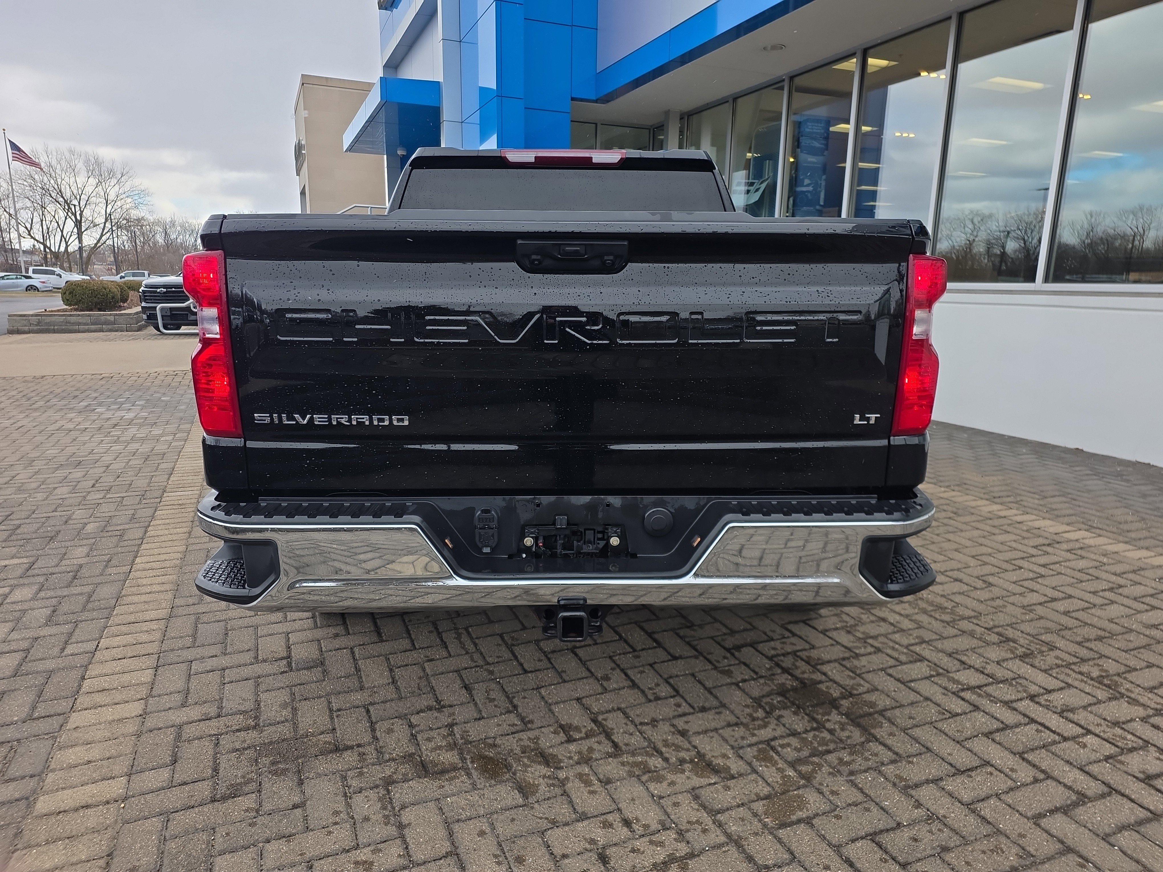 Used 2025 Chevrolet Silverado 1500 LT image 4