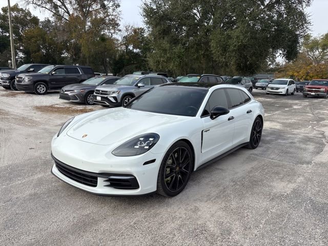 Used 2018 Porsche Panamera 4 image 2
