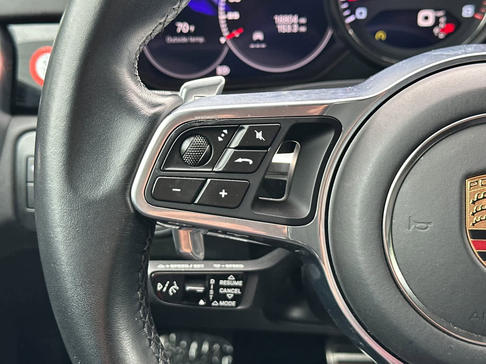Certified 2023 Porsche Cayenne S AWD/4WD image 28