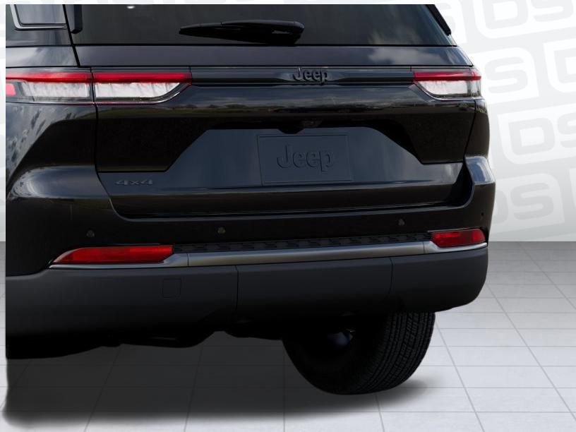 New 2026 Jeep Grand Cherokee Altitude AWD/4WD image 13