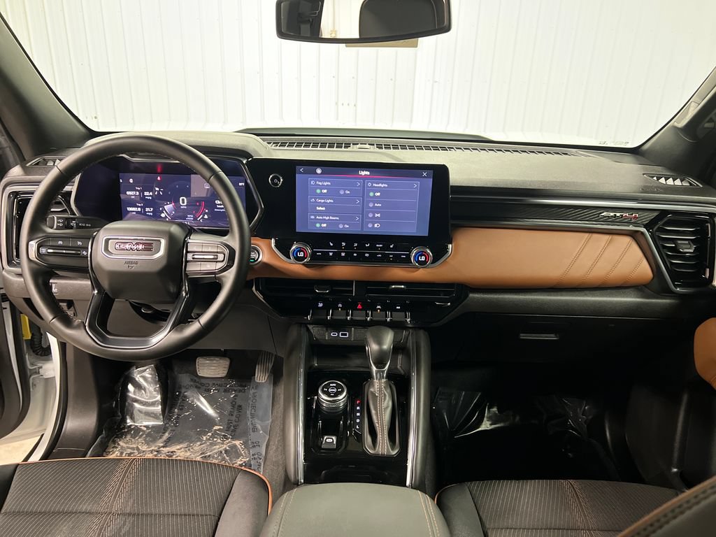 Certified 2026 GMC Canyon AT4 AWD/4WD image 17