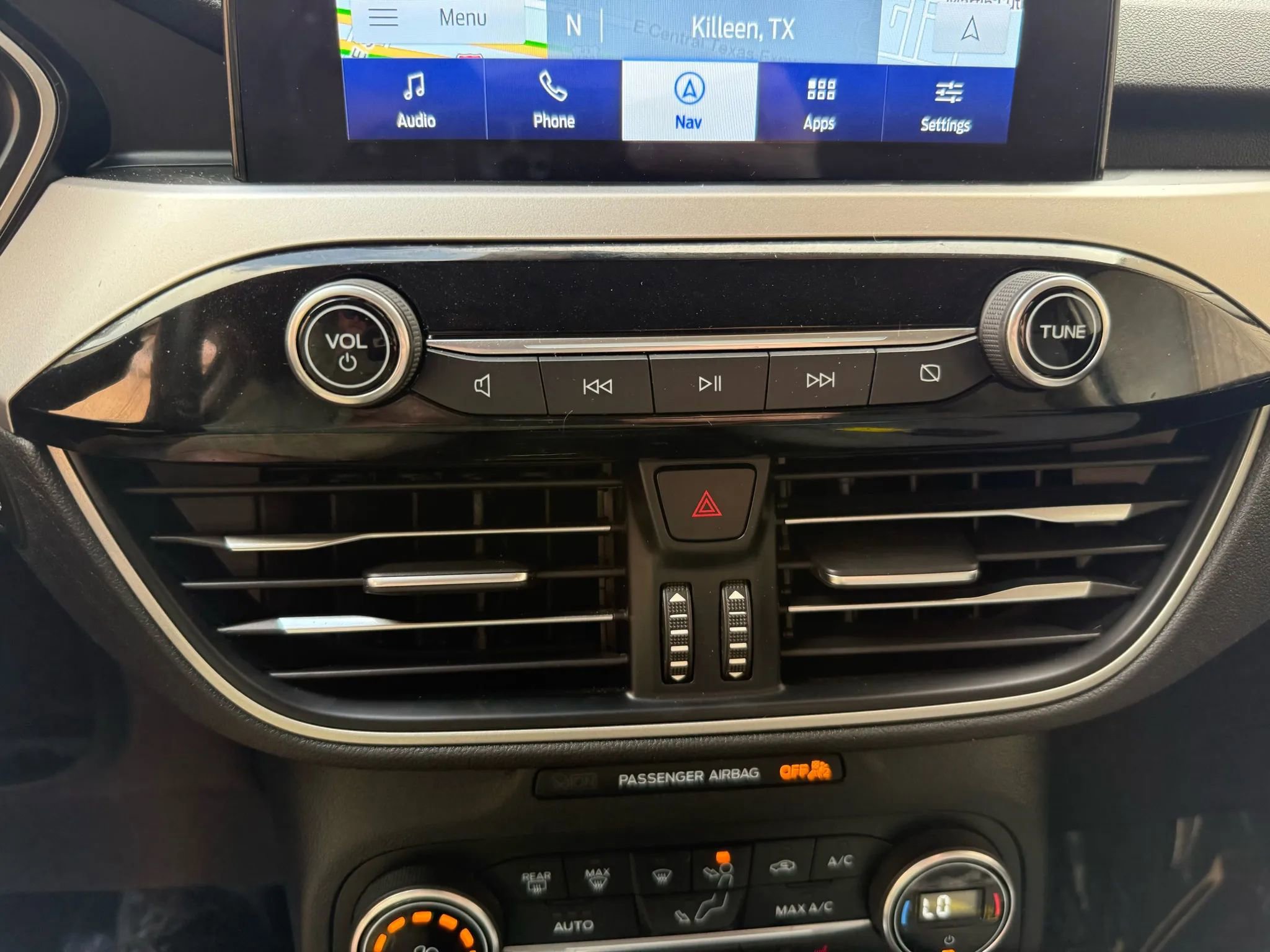 Used 2020 Ford Escape SE image 19