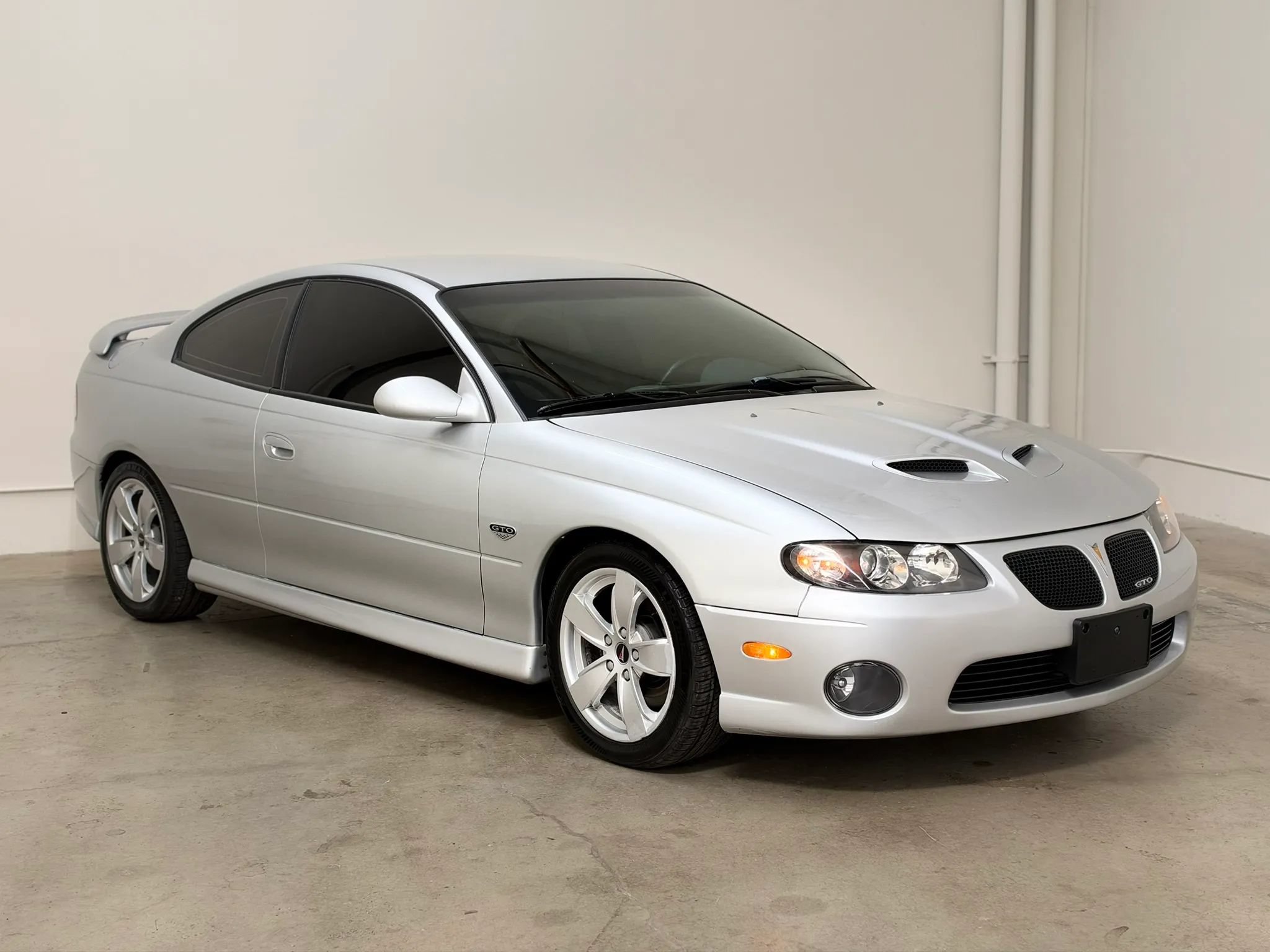 Used 2006 Pontiac GTO RWD image 3