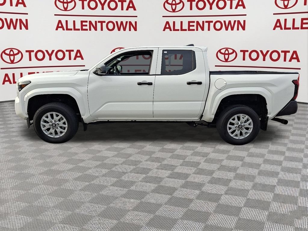 Used 2024 Toyota Tacoma SR RWD image 4