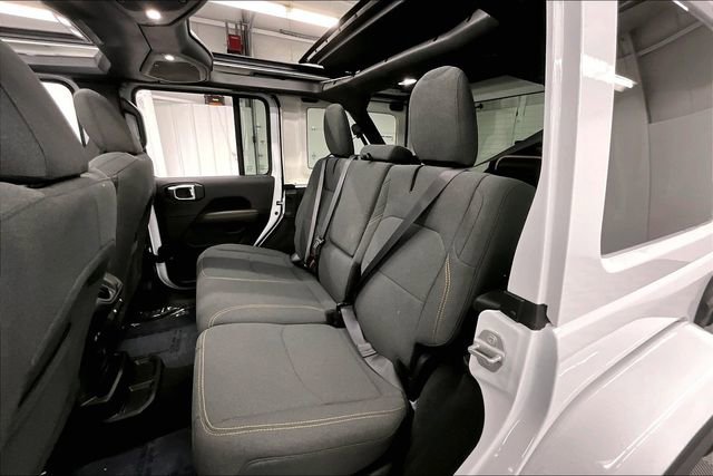 Used 2025 Jeep Wrangler Unlimited Sahara w/ Safety Group image 26