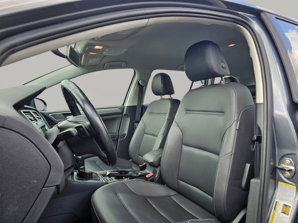 Used 2015 Volkswagen Golf TDI S FWD image 20