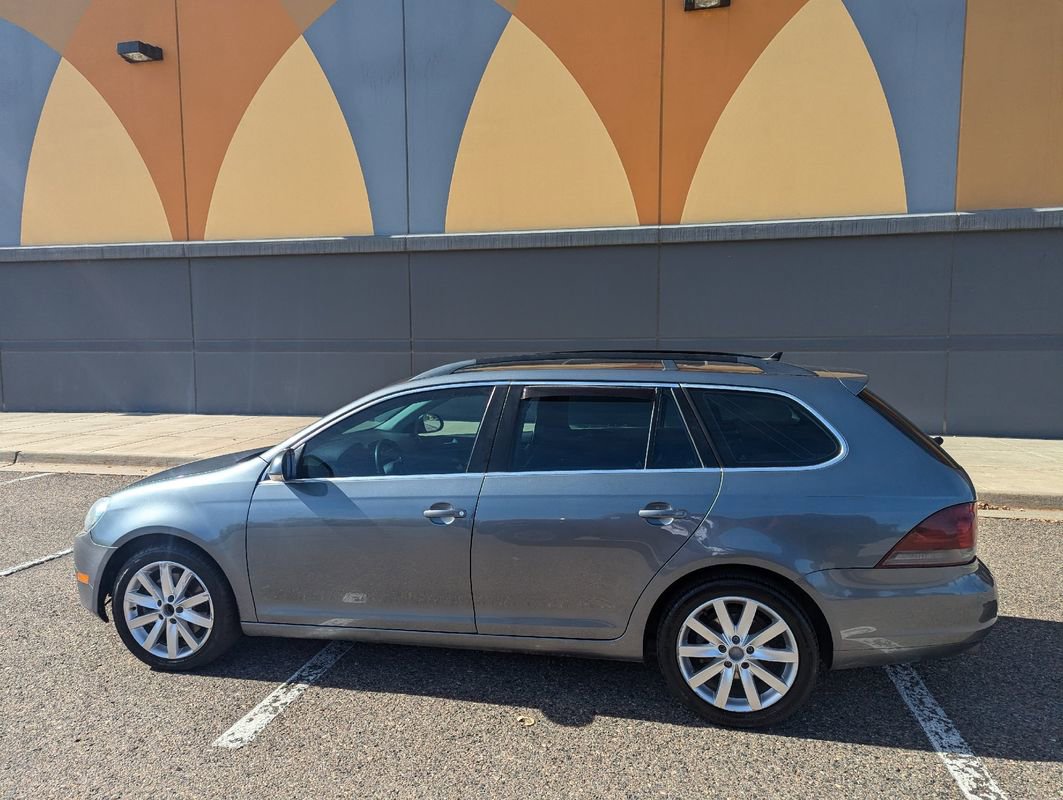 Used 2011 Volkswagen Jetta TDI image 10