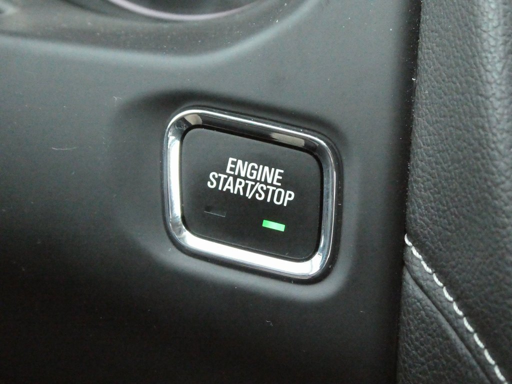 Certified 2023 GMC Acadia SLE w/ Driver Convenience Package image 8