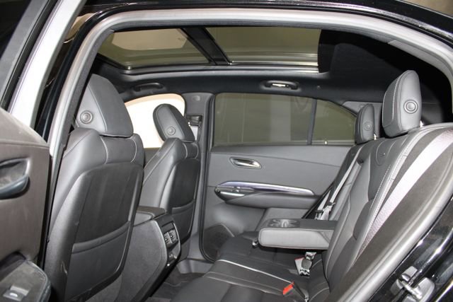 Certified 2023 Cadillac XT4 Luxury w/ Cold Weather Package image 9