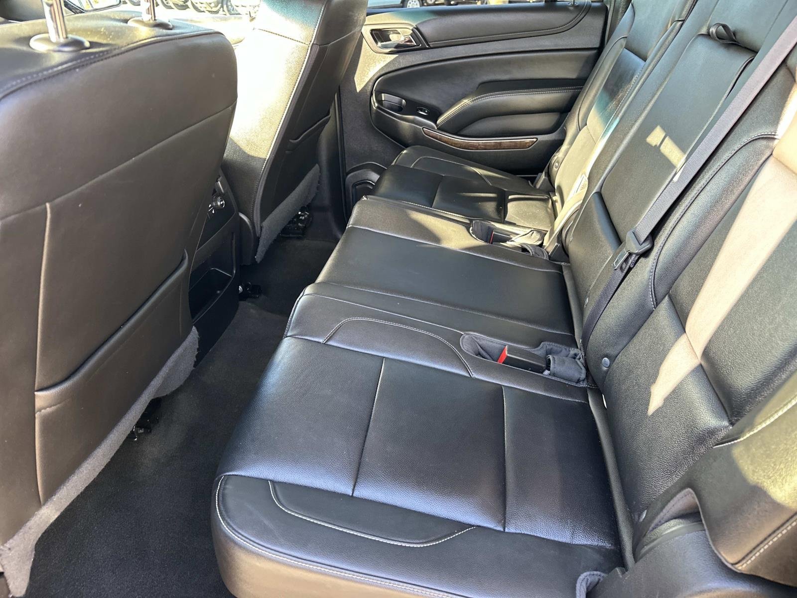 Used 2016 Chevrolet Suburban LT w/ Luxury Package image 24