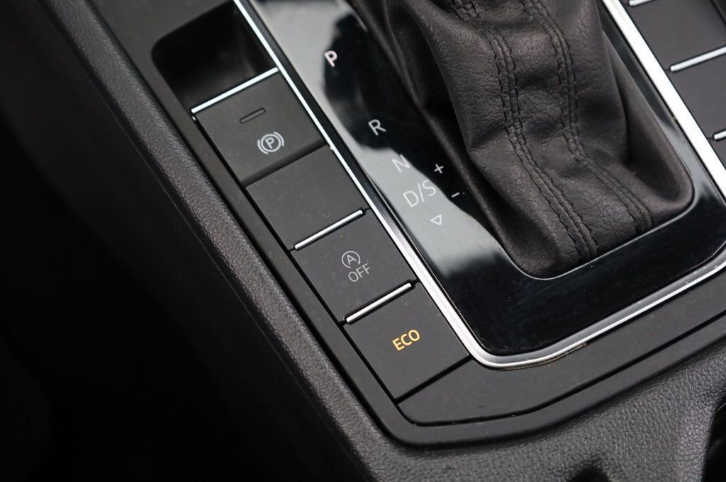 Used 2020 Volkswagen Jetta S image 37