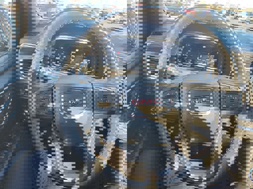 Used 2022 GMC Yukon SLT w/ SLT Luxury Package image 30