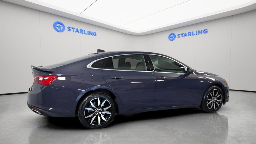 Used 2025 Chevrolet Malibu RS FWD image 10
