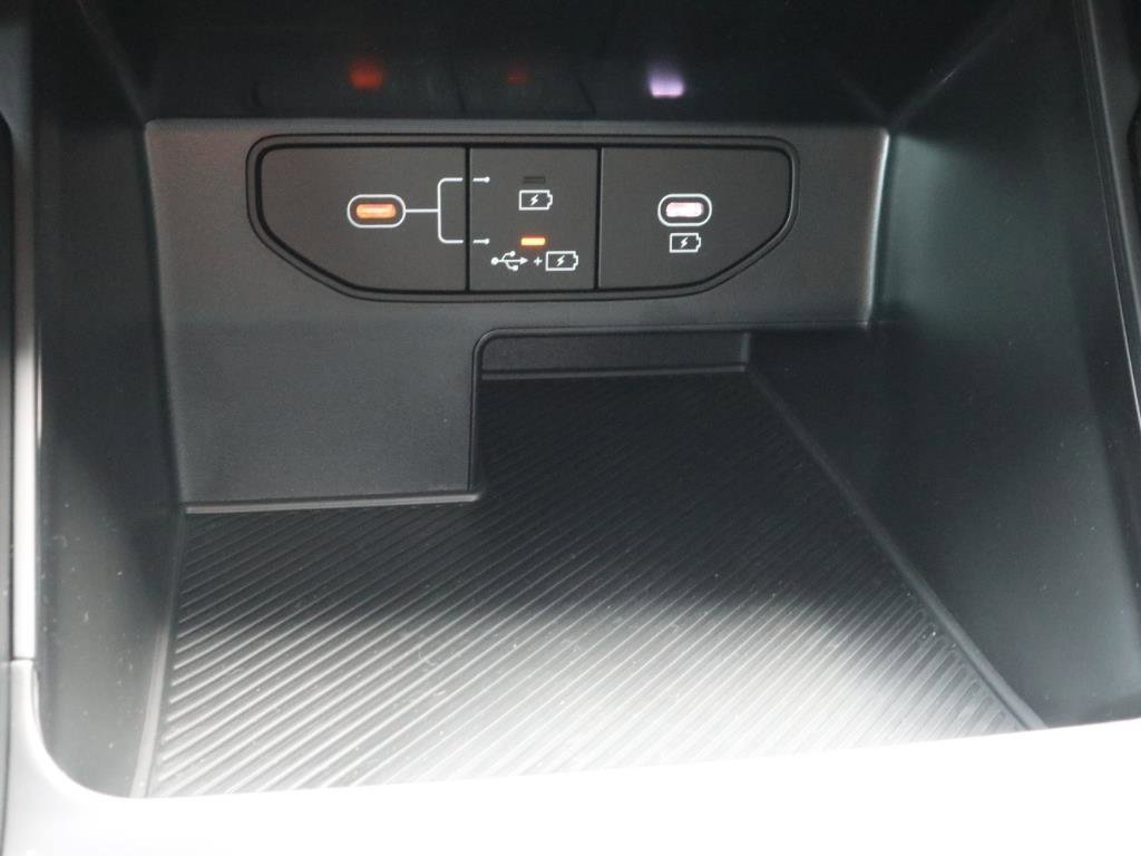 New 2025 Kia Sorento LX FWD image 11