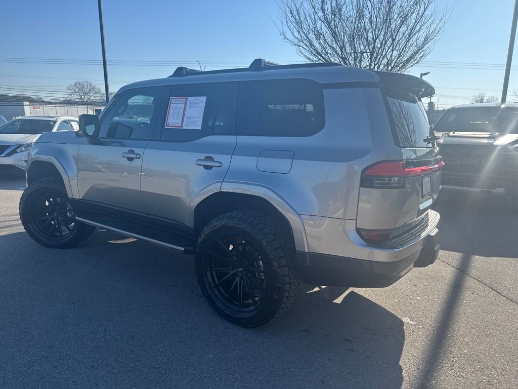 Used 2024 Lexus GX 550 w/ Accessory Package (2T) AWD/4WD image 5