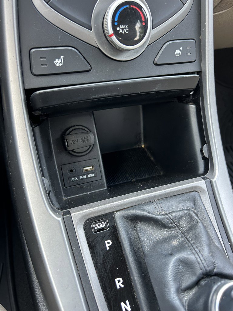 Used 2015 Hyundai Elantra Limited FWD image 9