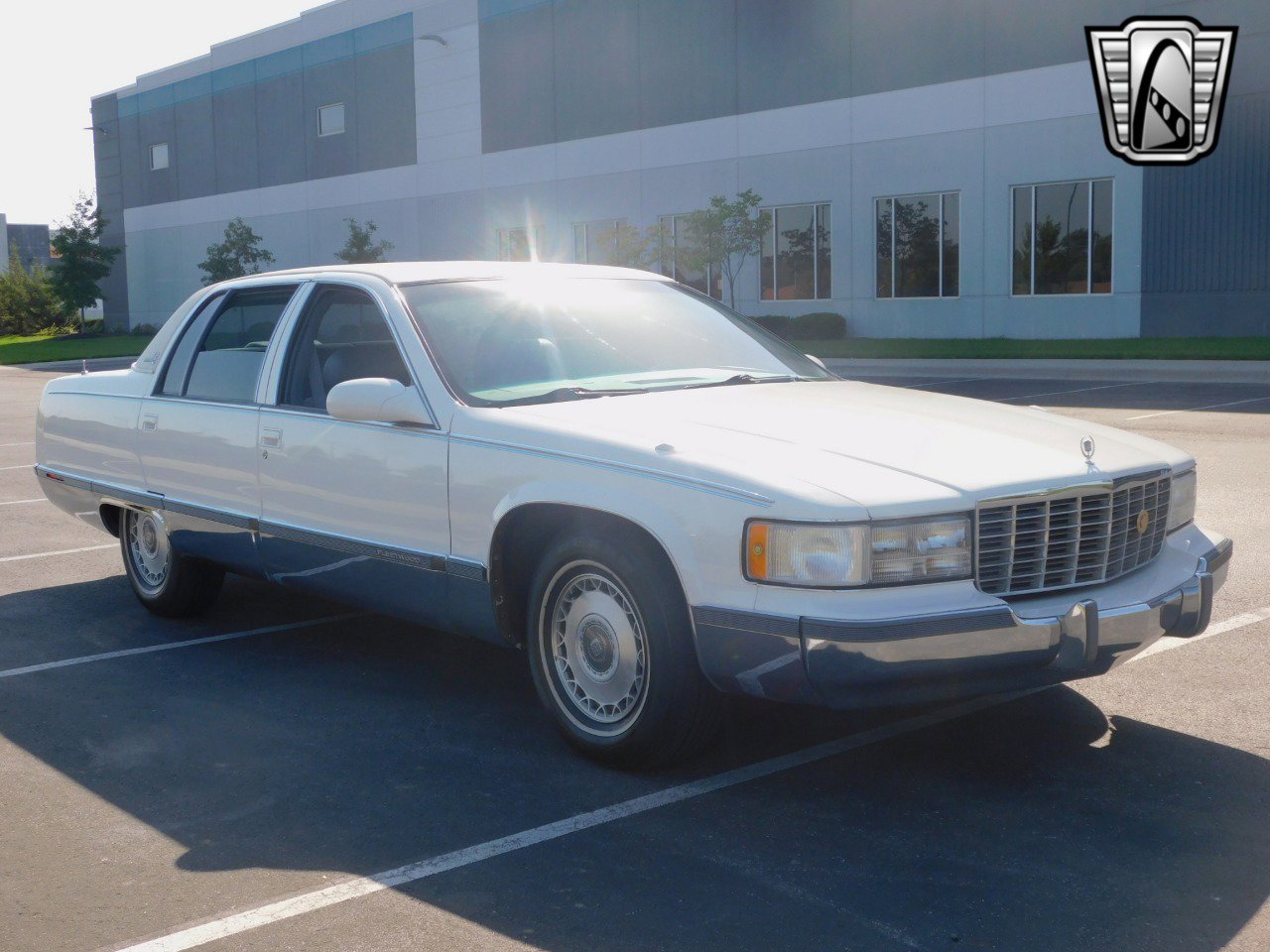 Used 1995 Cadillac Fleetwood Brougham image 7