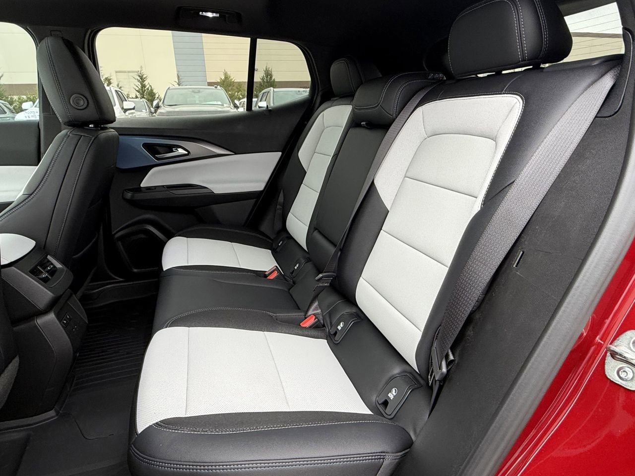 New 2026 Chevrolet Equinox EV LT w/ Convenience Package II image 24
