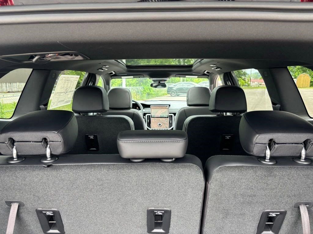 New 2025 GMC Acadia Elevation w/ Elevation Premium Package image 39