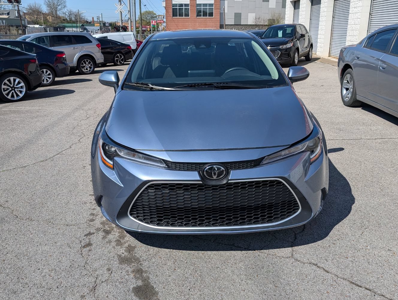 Used 2022 Toyota Corolla LE FWD image 3