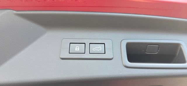 Used 2025 Subaru Forester Limited image 8