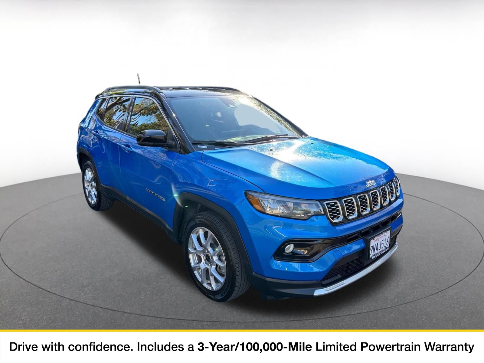 Used 2025 Jeep Compass Limited AWD/4WD image 1