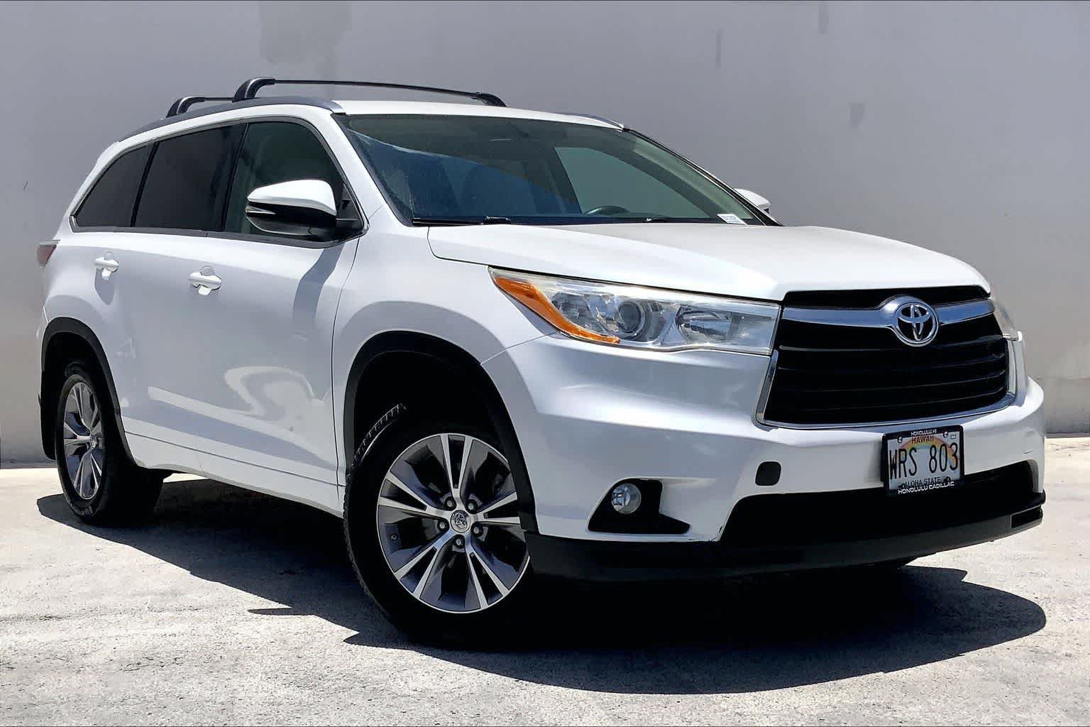 Used 2014 Toyota Highlander XLE w/ Preferred Accessory Package AWD/4WD image 21