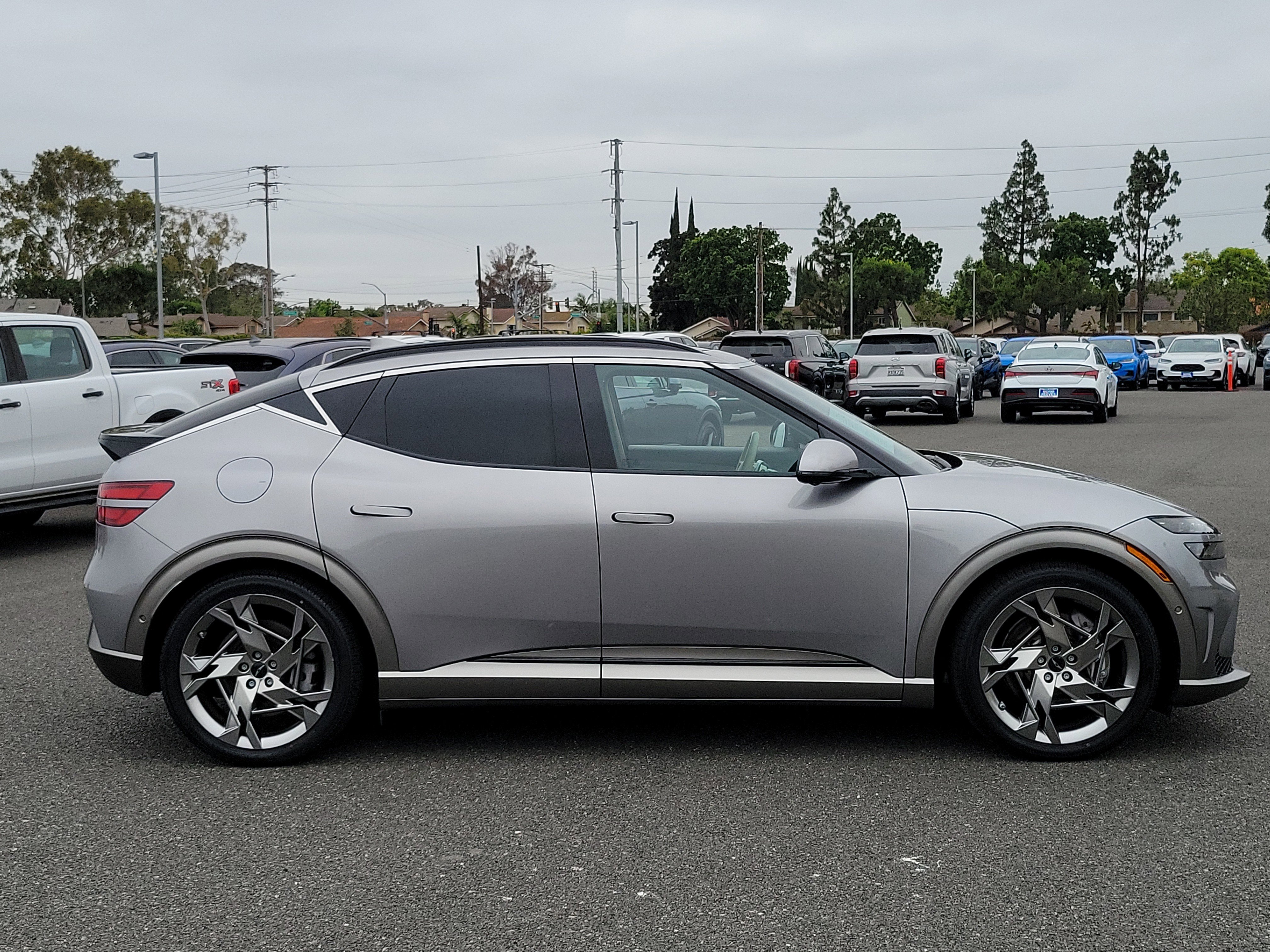 Certified 2023 Genesis GV60 Performance AWD/4WD image 5