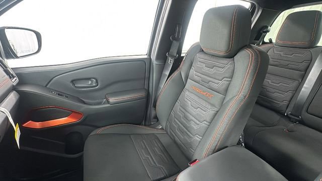 New 2026 Nissan Frontier PRO-4X w/ Pro-4x Convenience Package image 13