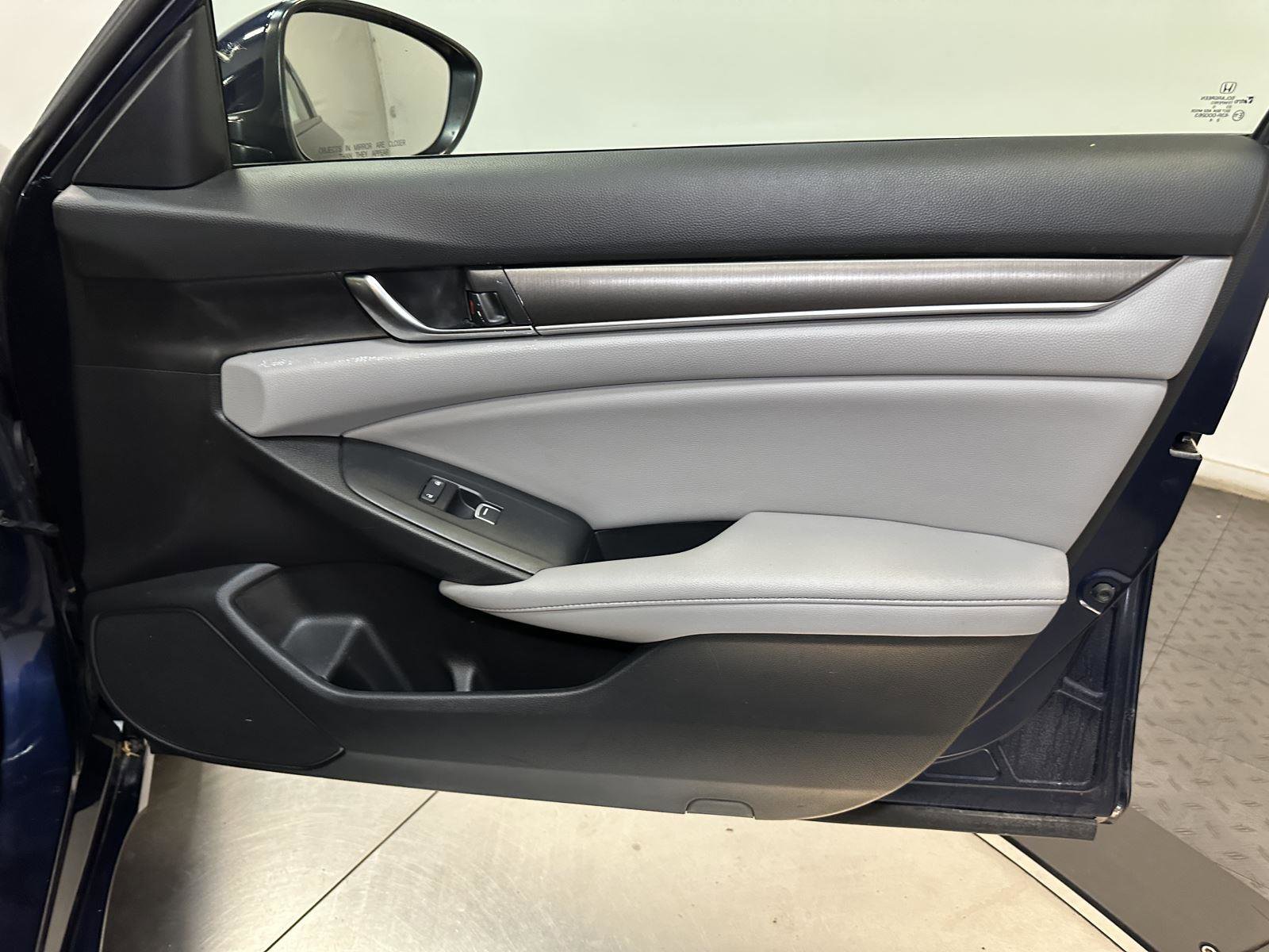 Used 2020 Honda Accord LX image 36