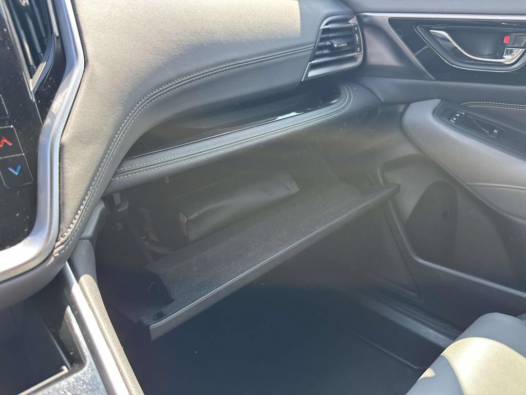 Used 2023 Subaru Outback Onyx Edition AWD/4WD image 17