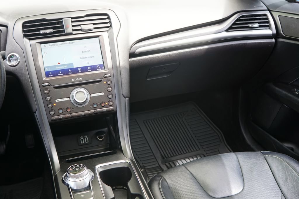Used 2019 Ford Fusion Titanium AWD/4WD image 27