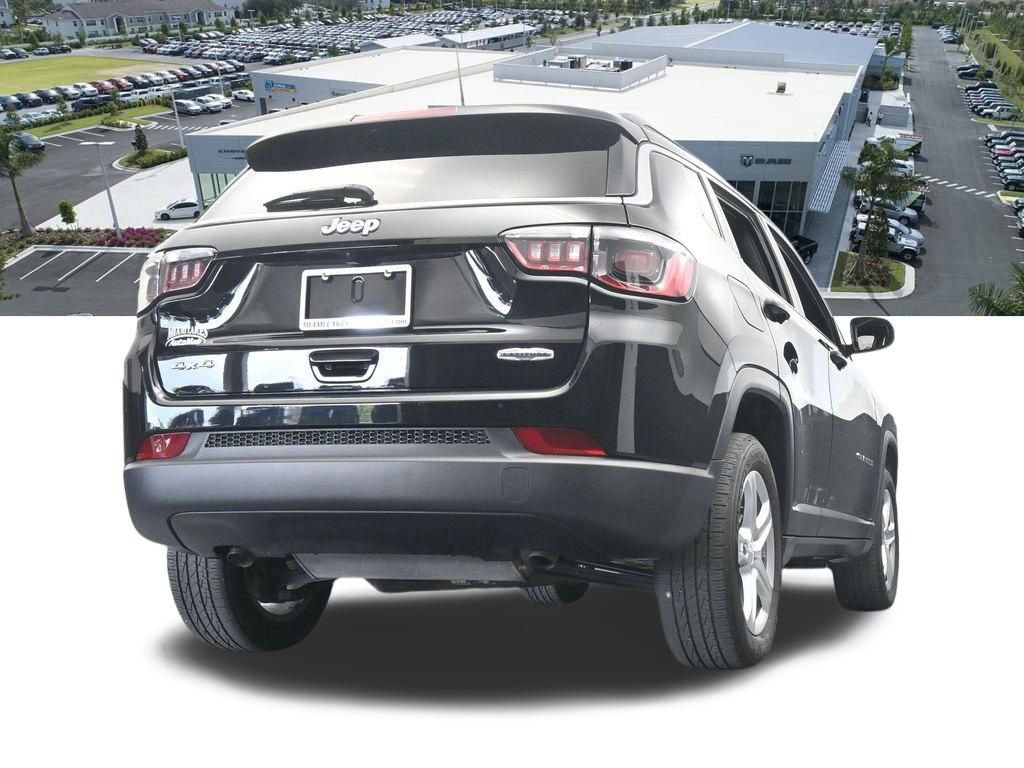 Used 2024 Jeep Compass Latitude image 55