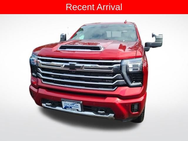 Used 2024 Chevrolet Silverado 3500 High Country w/ Technology Package image 4