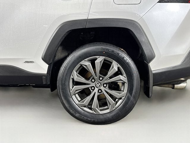 Used 2023 Toyota RAV4 Limited AWD/4WD image 30