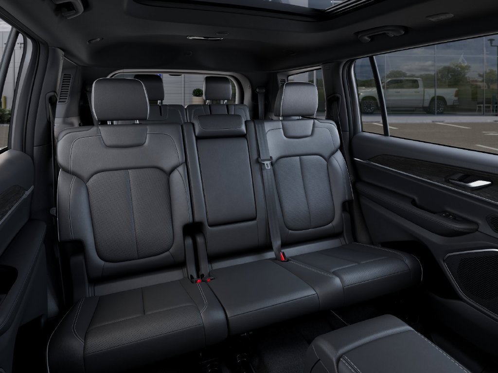 New 2027 Jeep Grand Cherokee L Limited AWD/4WD image 15