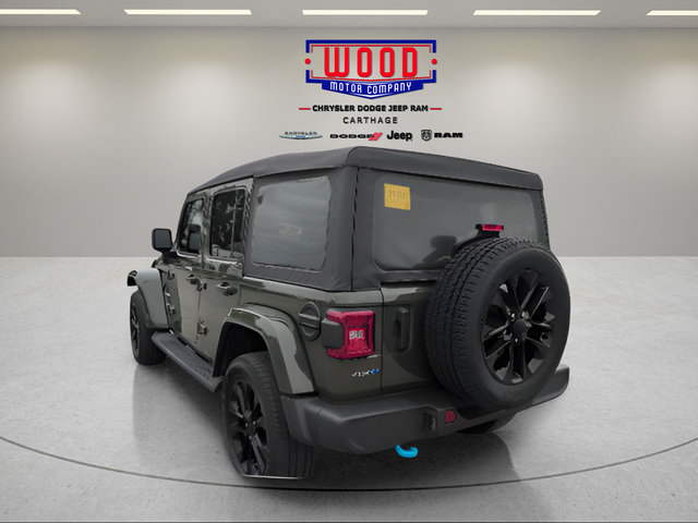 Used 2023 Jeep Wrangler Unlimited Sahara w/ Cold Weather Group AWD/4WD image 9