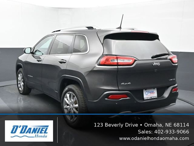 Used 2018 Jeep Cherokee Limited image 4