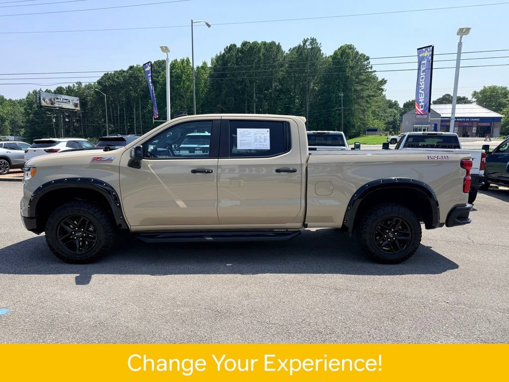 Used 2022 Chevrolet Silverado 1500 LT Trail Boss w/ LT Trail Boss Premium Package AWD/4WD image 3
