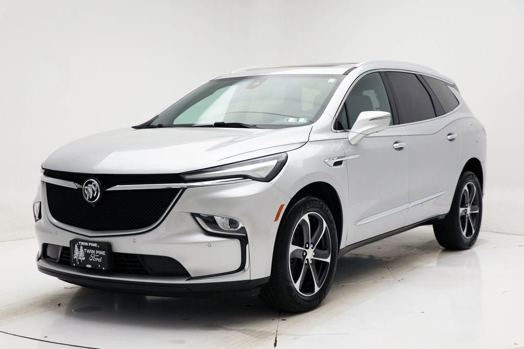 Used 2022 Buick Enclave Essence w/ Experience Buick Package AWD/4WD image 2