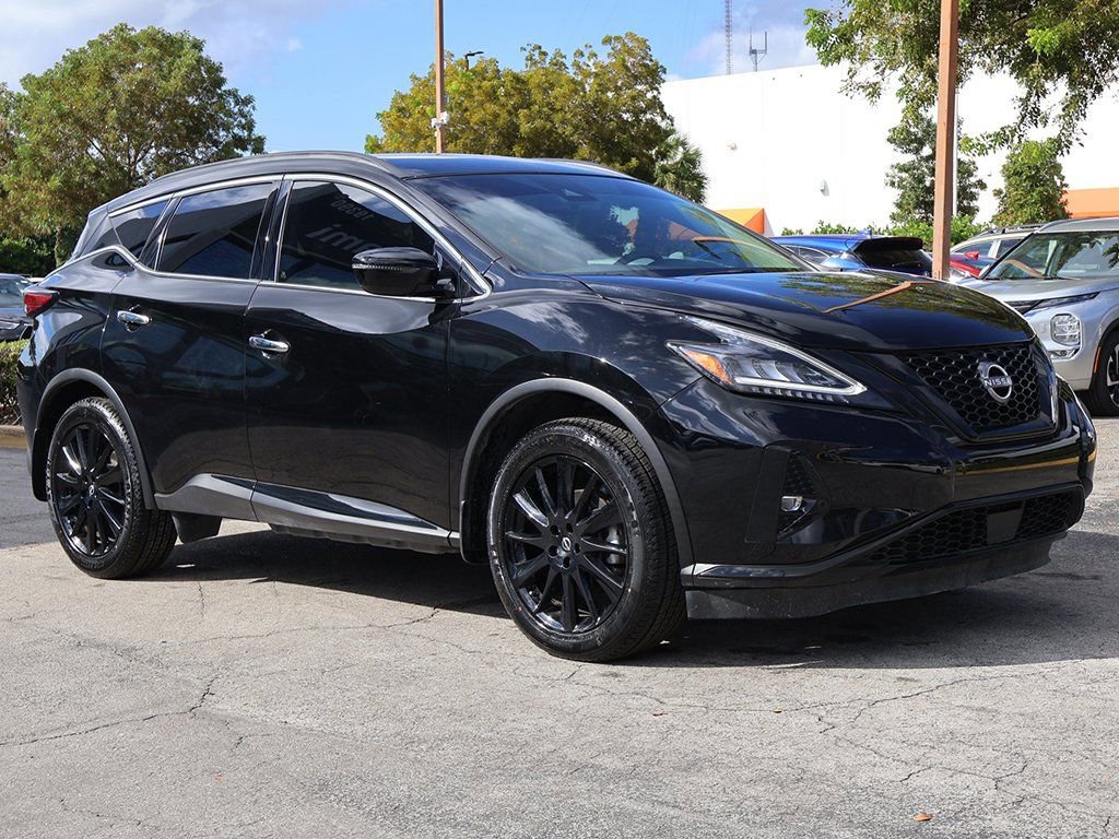 Used 2024 Nissan Murano SV w/ SV Midnight Edition Package image 2