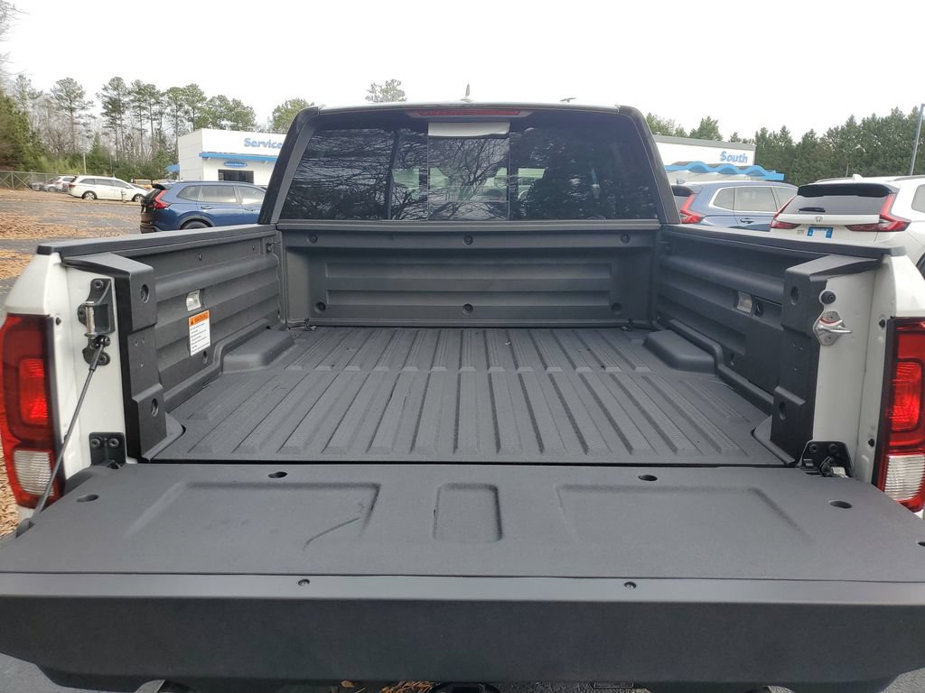 New 2026 Honda Ridgeline Black Edition image 7
