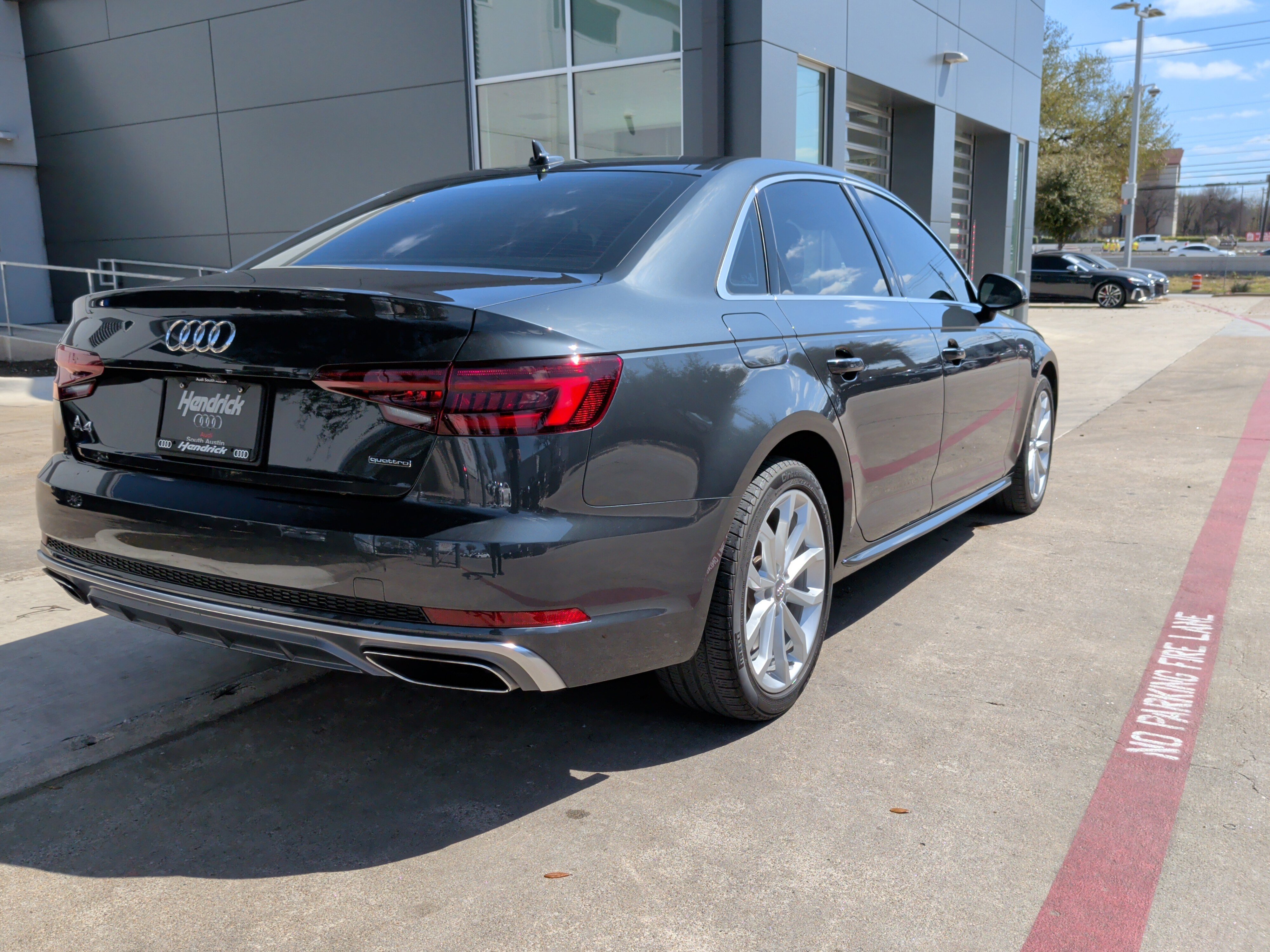 Used 2019 Audi A4 2.0T Premium w/ Convenience Package image 10