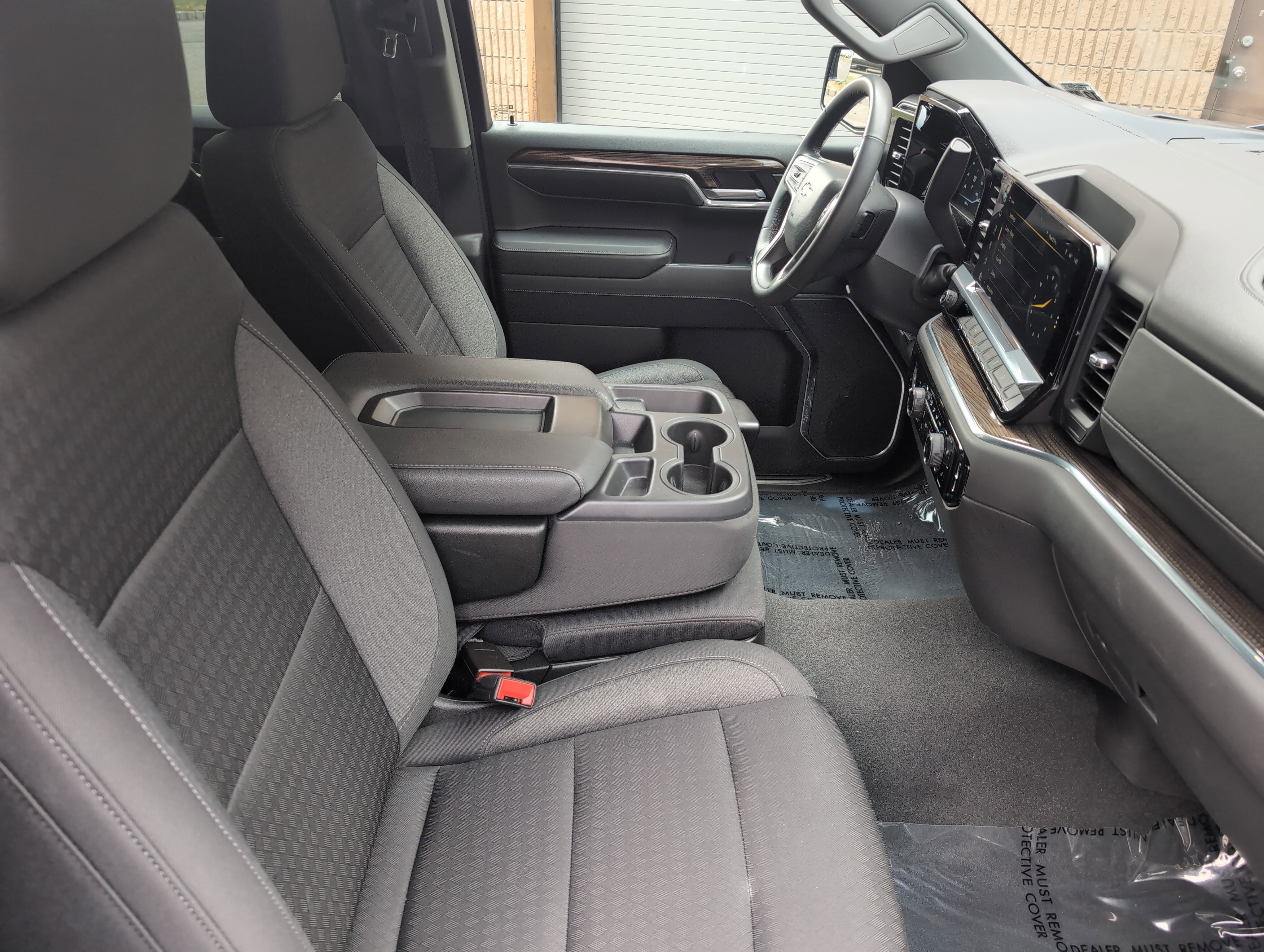 Used 2023 Chevrolet Silverado 1500 LT image 18