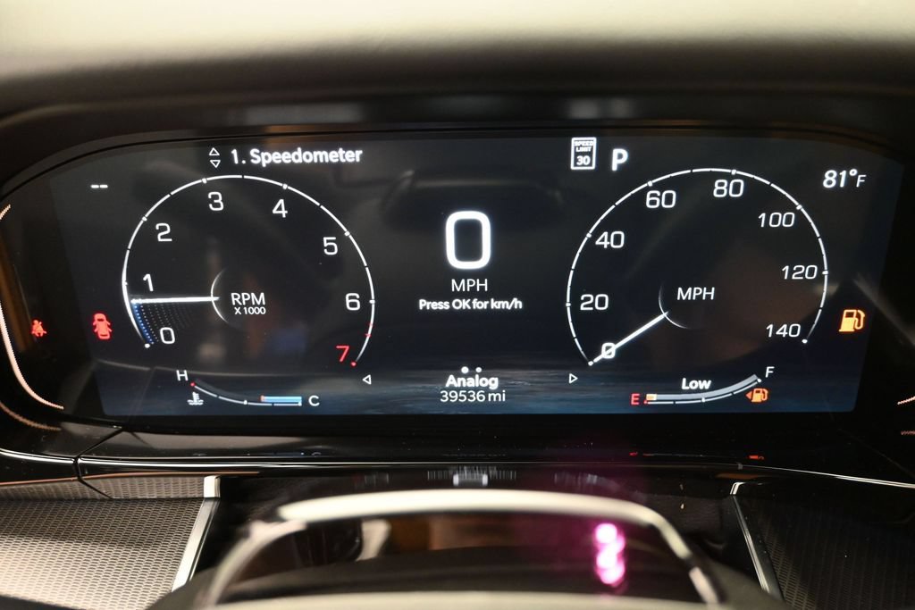 Used 2025 Jeep Grand Wagoneer Series III w/ Rear Seat Video Group 1 AWD/4WD image 28