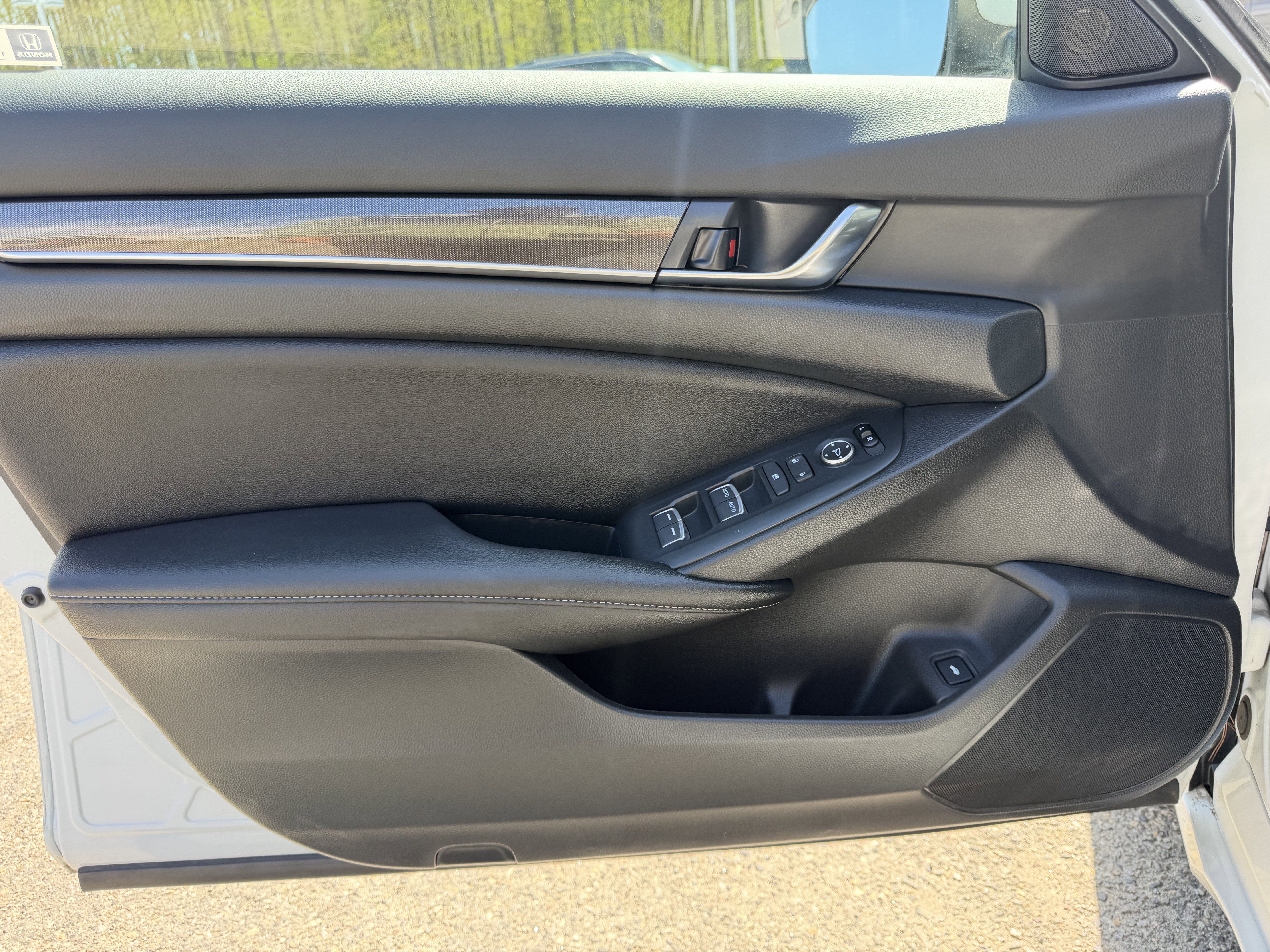 Used 2020 Honda Accord Sport image 10